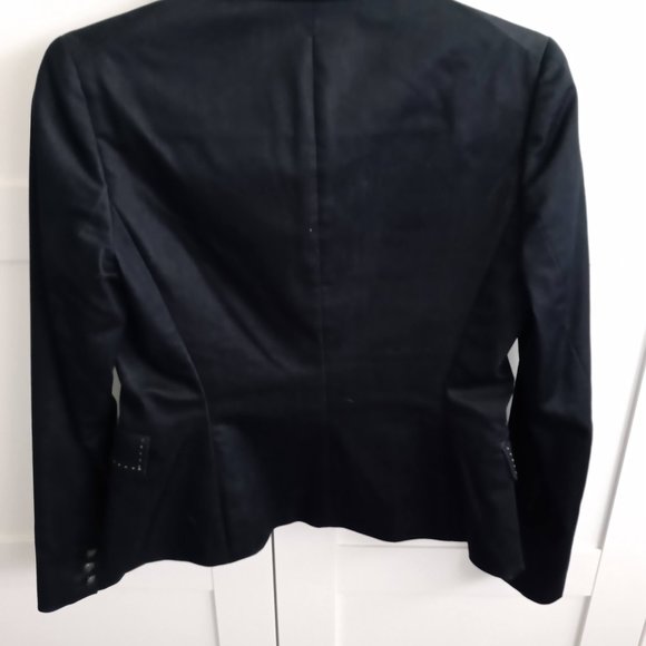 Kenar suit dark gray black with cute stitch details and slight stretch - Picture 3 of 6